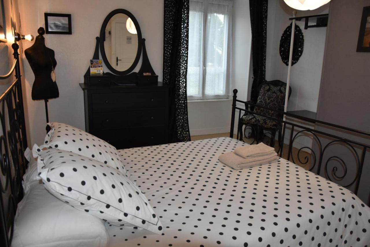 Ker-Loen Bed & Breakfast Val-Couesnon Екстериор снимка