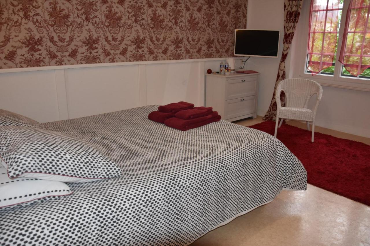 Ker-Loen Bed & Breakfast Val-Couesnon Екстериор снимка