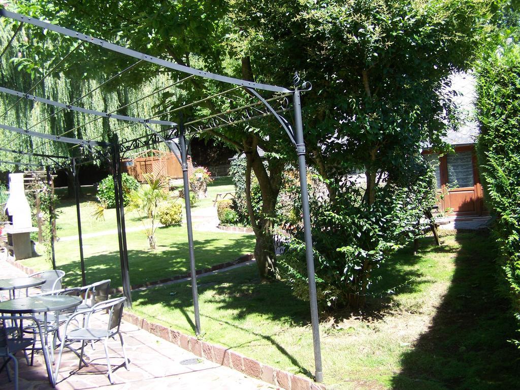 Ker-Loen Bed & Breakfast Val-Couesnon Екстериор снимка